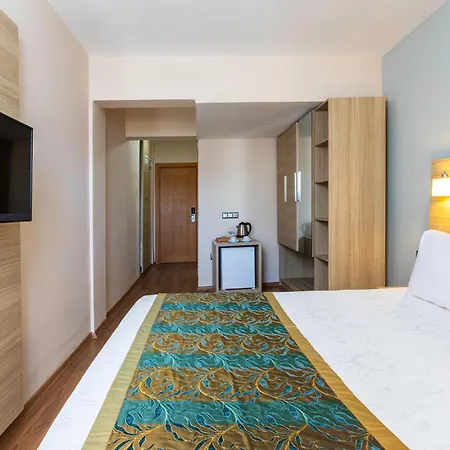 Labranda Lebedos Princess 4* سفيريهيسار