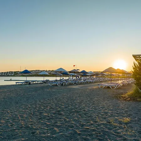 فندق Labranda Lebedos Princess سفيريهيسار