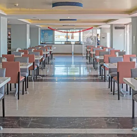 فندق Labranda Lebedos Princess سفيريهيسار